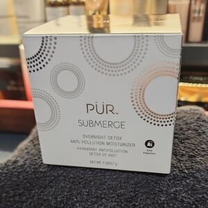 PÜR Submerge Overnight Detox Moisturizer - White and Gray
